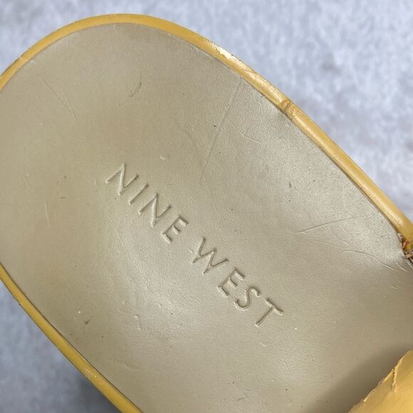 NINE WEST Tribal Yellow Snakeskin Wedge Platform Sandal Wood Heels - Picture 3 of 11